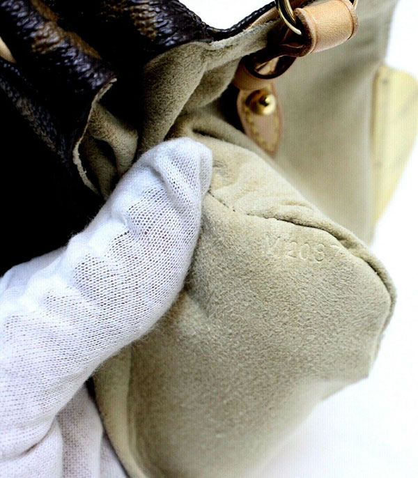 Louis Vuitton Chalk Pouch/Shoulder Bag/Taurillon  Leather/Gry/Monogram/Allover Pa