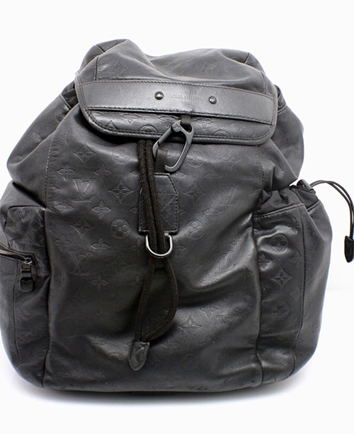 Louis Vuitton Discovery Black Monogram Backpack – RCR Luxury Boutique