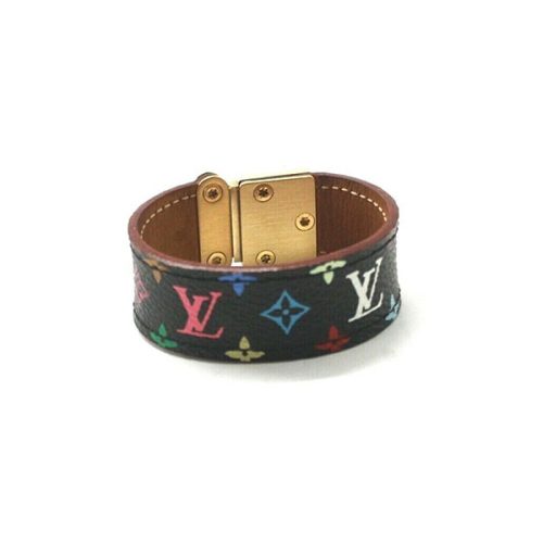 Louis Vuitton leather bracelet  Louis vuitton bracelet, Leather bracelet,  Classic bracelets