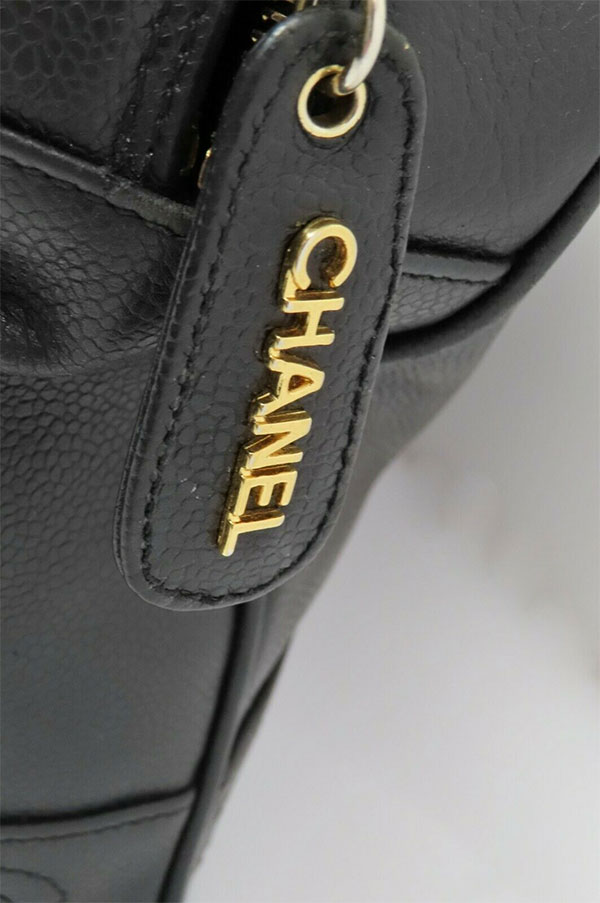 Chanel Vintage 1997 CC Chain Strap Shoulder Bag